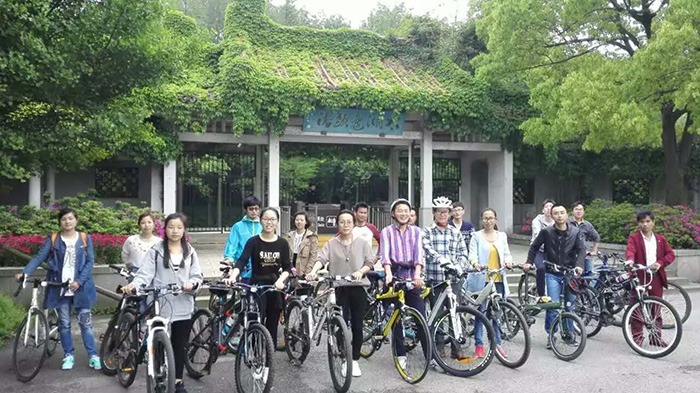 丝瓜视频黄片APP-外出活动